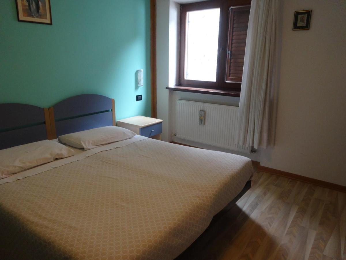 Hotel Genzianella Presenaio Kültér fotó