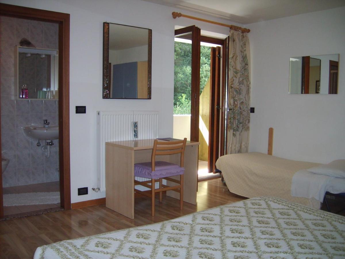 Hotel Genzianella Presenaio Kültér fotó
