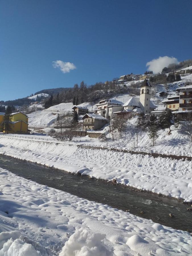 Hotel Genzianella Presenaio Kültér fotó
