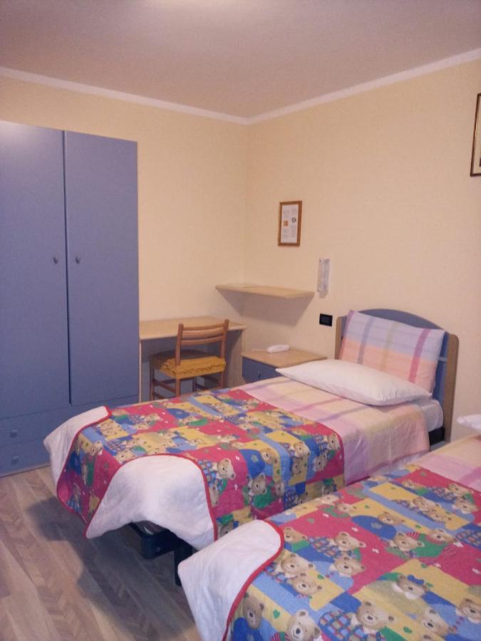 Hotel Genzianella Presenaio Kültér fotó